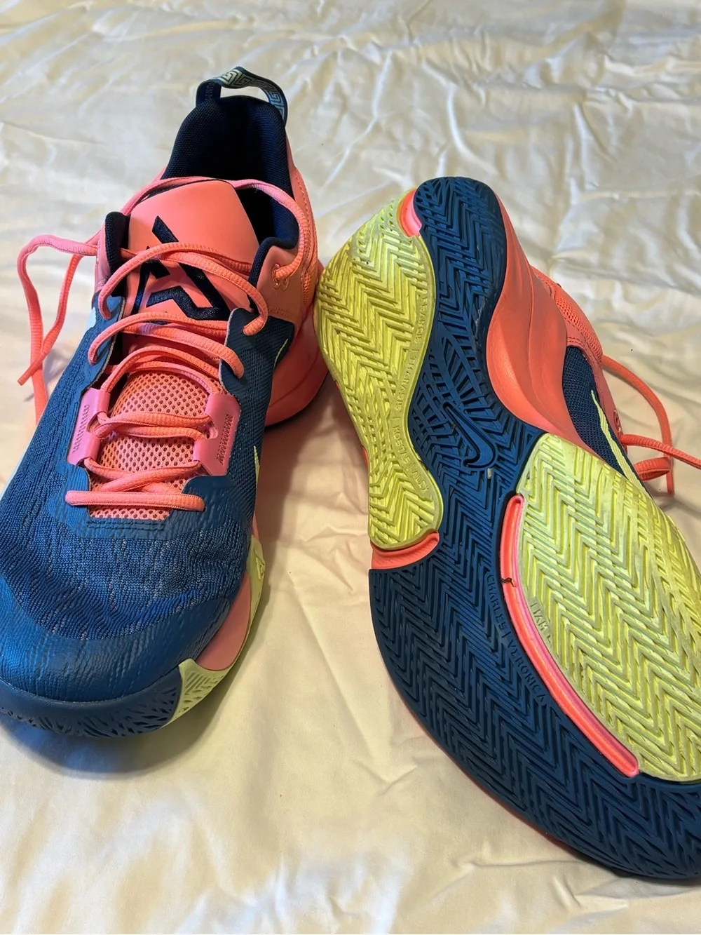 Nike shoe navy